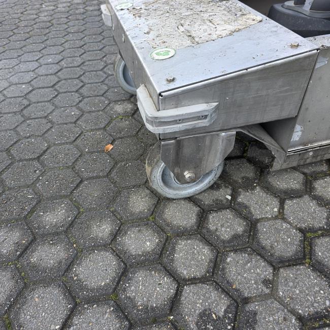  - RVS TRANSPORTWAGEN  160 MM ZWENKWIELEN  (6)