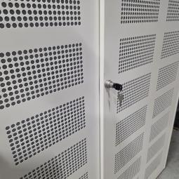  - 3X AKOESTISCHE SCHUIFDEURKAST AFM 160X45X195 HOOG  (5)