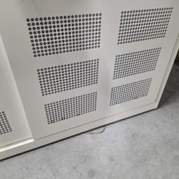  - 3X AKOESTISCHE SCHUIFDEURKAST AFM 160X45X195 HOOG  (4)