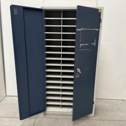  - ahrend zware degelijke stalen kast met heel veel schappen vakken (15)