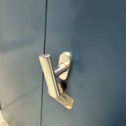  - ahrend zware degelijke stalen kast met heel veel schappen vakken (11)