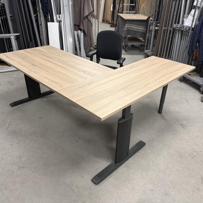  - 2x choreo hoekbureau met nieuw blad midden eiken (14)