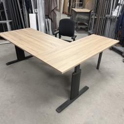  - 2x choreo hoekbureau met nieuw blad midden eiken (14)