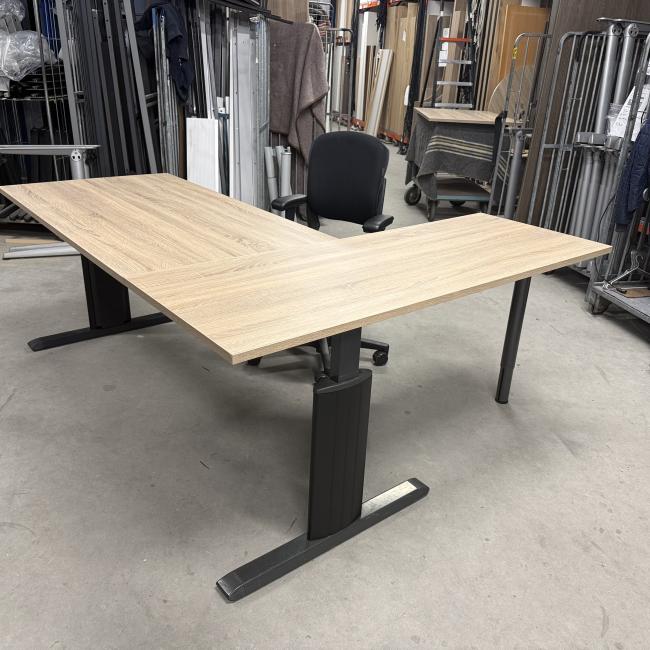  - 2x choreo hoekbureau met nieuw blad midden eiken (25)