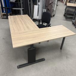  - 2x choreo hoekbureau met nieuw blad midden eiken (26)