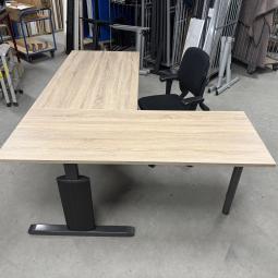  - 2x choreo hoekbureau met nieuw blad midden eiken (27)