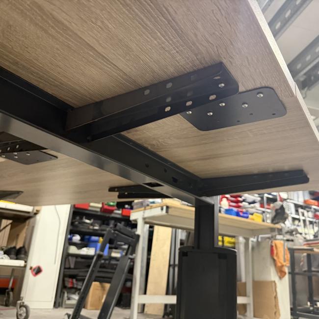  - 2x choreo hoekbureau met nieuw blad midden eiken (35)