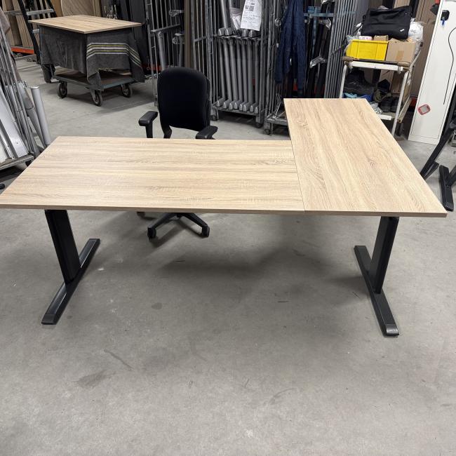  - 2x choreo hoekbureau met nieuw blad midden eiken (43)