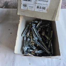  - 37 stuks stalen pluggen voor holle ruimte wand M8x60 (3)