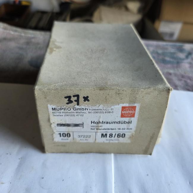  - 37 stuks stalen pluggen voor holle ruimte wand M8x60 (2)