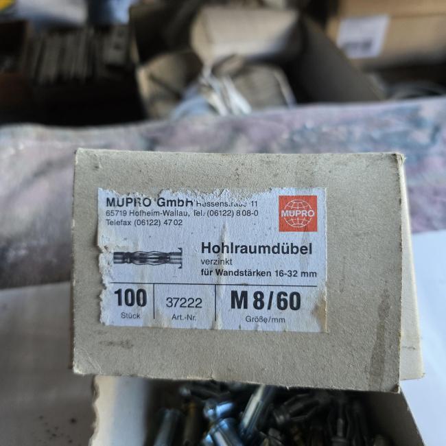  - 37 stuks stalen pluggen voor holle ruimte wand M8x60 (4)
