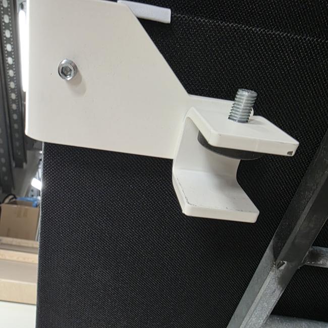  - SCHEIDINGSWAND 160X64 CM  (2)