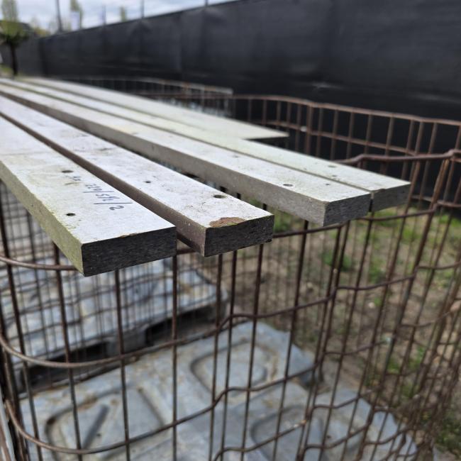  - 4x trespa strook afm 220x5,5x2 cm  en 1x 187x11,5  12 mm dik  (3)