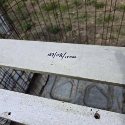  - 4x trespa strook afm 220x5,5x2 cm  en 1x 187x11,5  12 mm dik  (5)