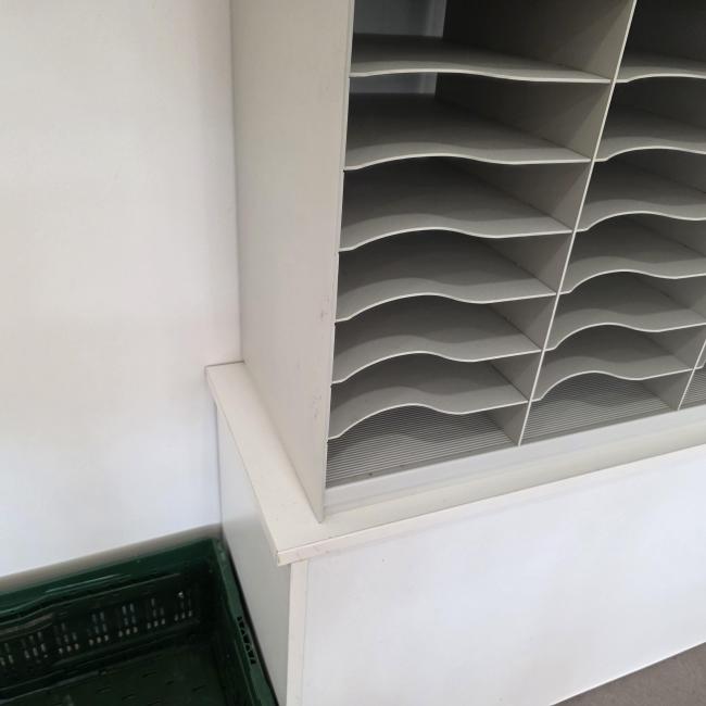  - kunststof brievenbak postvakkenkast afm 67x78x31 bxhxd  (2)