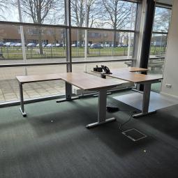  - 2x hoekbureau  (2)