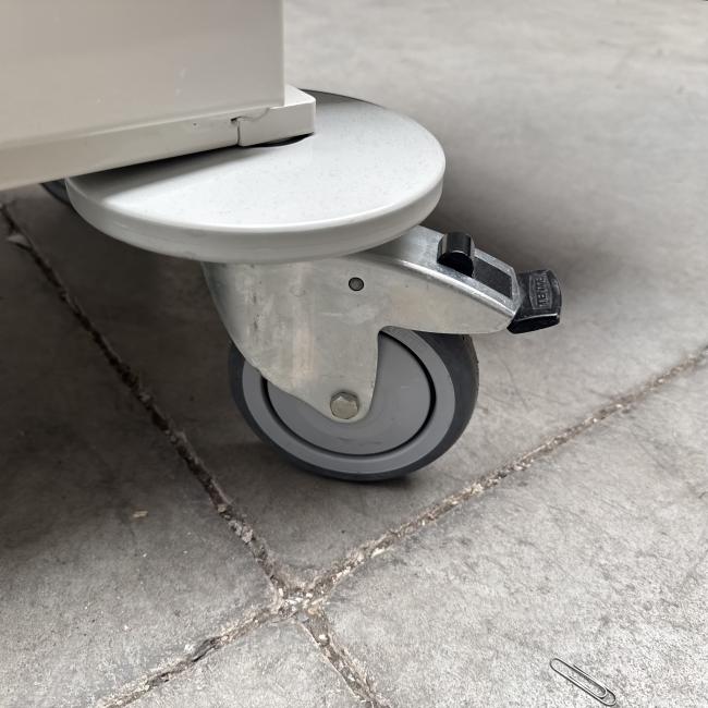  - 1x Oostwoud medische trolley behandelwagen (13)