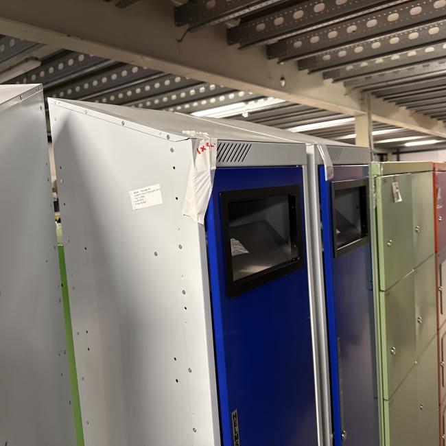  - 3x kledinglocker vuile was (57)