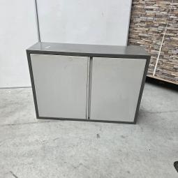  - STALEN KAST WAND  100X30X70 CM  (2)