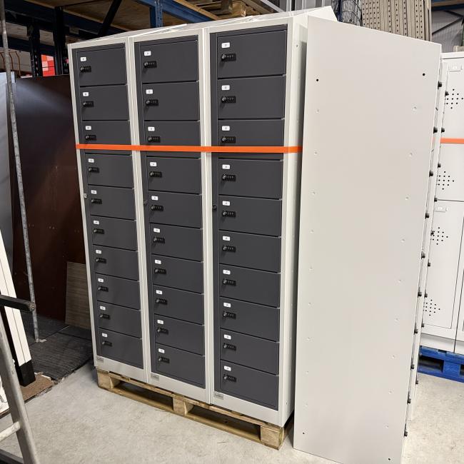  - 8x in nieuwstaat zeer nette staat bijna nieuw (113)