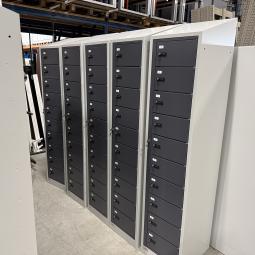  - 8x in nieuwstaat zeer nette staat bijna nieuw (118)