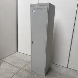  - partij 1-deurs lichtgrijze mealen lockerkasten hang-leg met schappen (4)