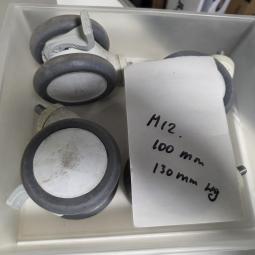  - SET ZWENK EN BOKWIELEN DOORSNEDE WIEL 100 MM HOOGTE 130 MM SCHROEFPEN M12 (2)