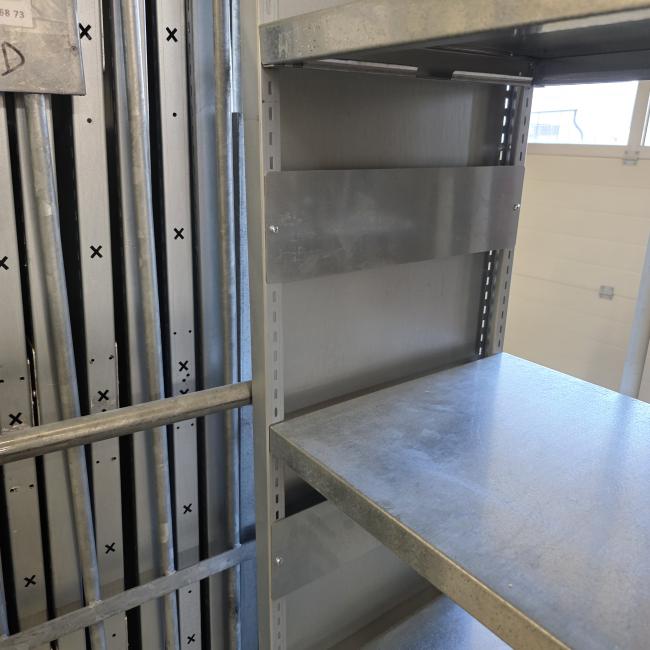  - 48X SCHAPPEN 120X37 CM 10X STAANDER 183X37 CM   (3)