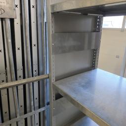  - 48X SCHAPPEN 120X37 CM 10X STAANDER 183X37 CM   (3)