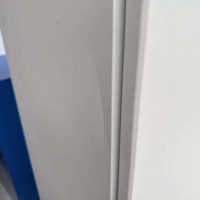  - set 2 stuks stalen kasten (24)
