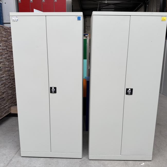  - set 2 stuks stalen kasten (2)