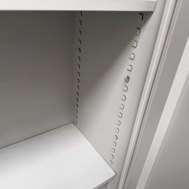  - set 2 stuks stalen kasten (7)