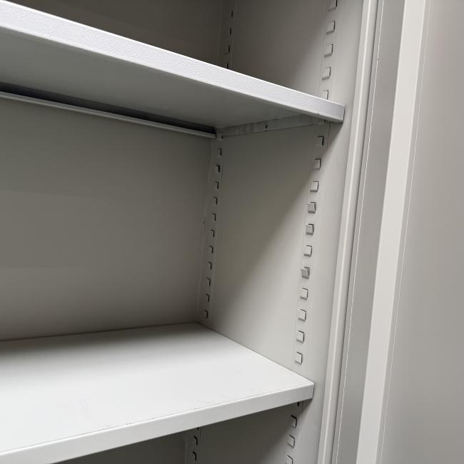  - set 2 stuks stalen kasten (8)