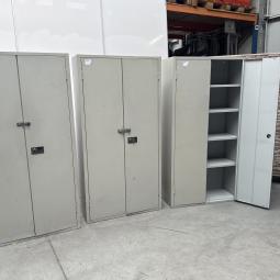  - set 3 stuks Bisley met schade intensief gebr (12)