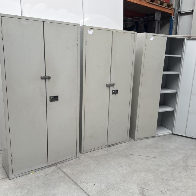  - set 3 stuks Bisley met schade intensief gebr (13)