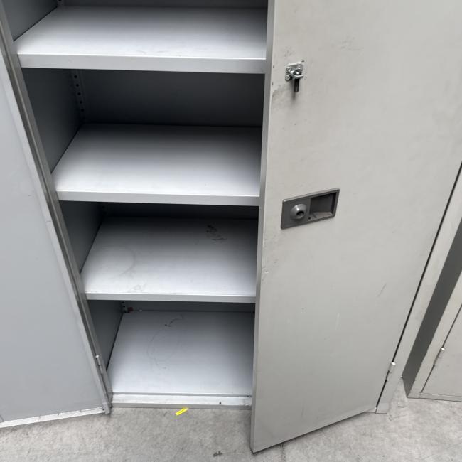  - set 3 stuks Bisley met schade intensief gebr (19)