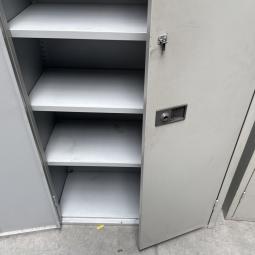  - set 3 stuks Bisley met schade intensief gebr (19)