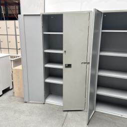  - set 3 stuks Bisley met schade intensief gebr (20)