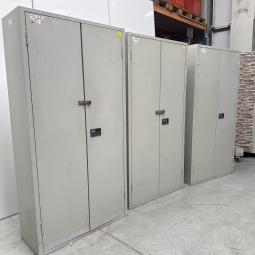  - set 3 stuks Bisley met schade intensief gebr (27)