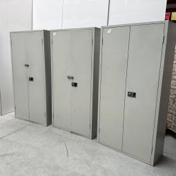  - set 3 stuks Bisley met schade intensief gebr (2)