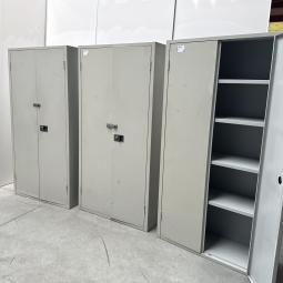  - set 3 stuks Bisley met schade intensief gebr (11)