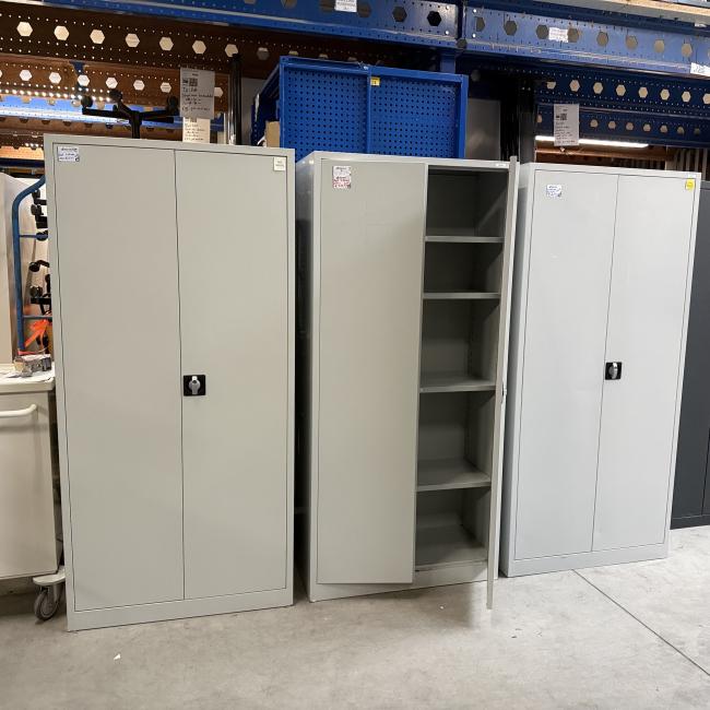  - set 3 stuks stalen kasten (3)