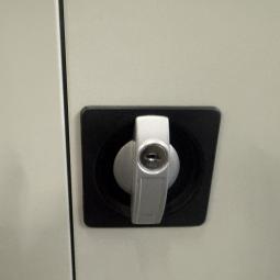  - set 3 stuks stalen kasten (4)