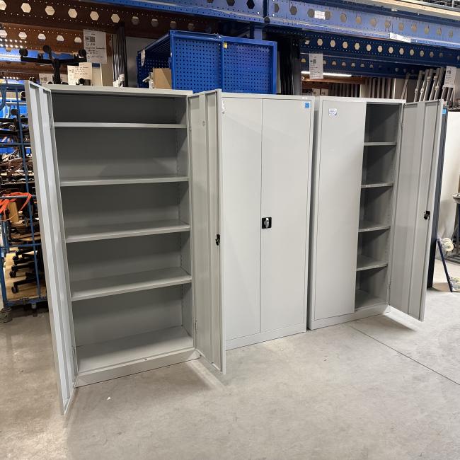  - set 3 stuks stalen kasten (8)