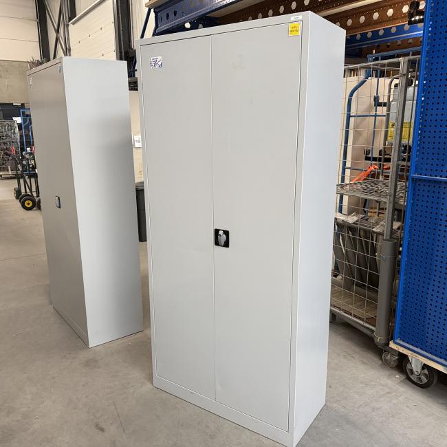  - set 3 stuks stalen kasten (18)