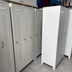  - partij 3-deurs met verschillende draaiknop of omlegslot en met of zonder handgrepen (116)