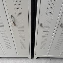  - partij 3-deurs met verschillende draaiknop of omlegslot en met of zonder handgrepen (146)