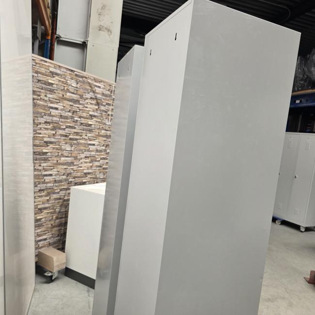  - set lockerkasten afm 190x42x45 diep deur 35x35 cm  (5)