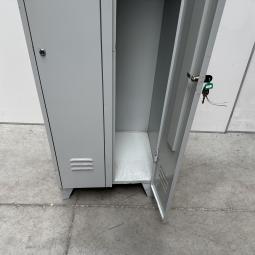  - 1x 2-deurs indistriele locker (7)