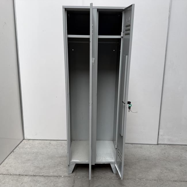  - 1x 2-deurs indistriele locker (9)